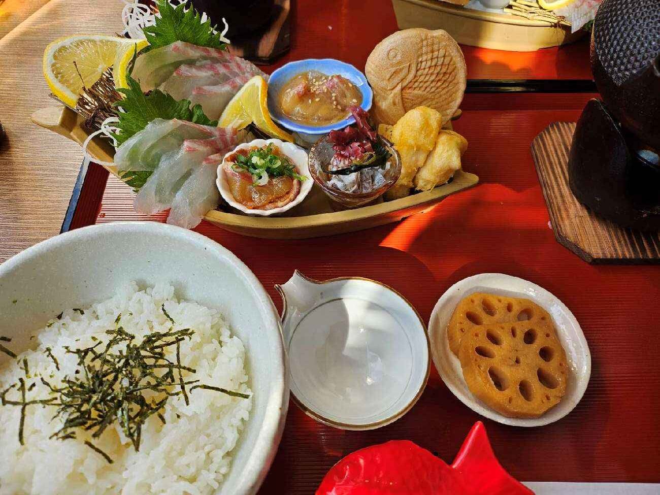 木工事課より　～お昼ご飯～